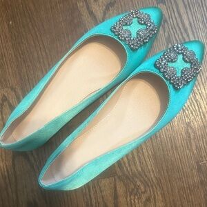 Elegant Emerald Green Satin Flats with Embellished Detail